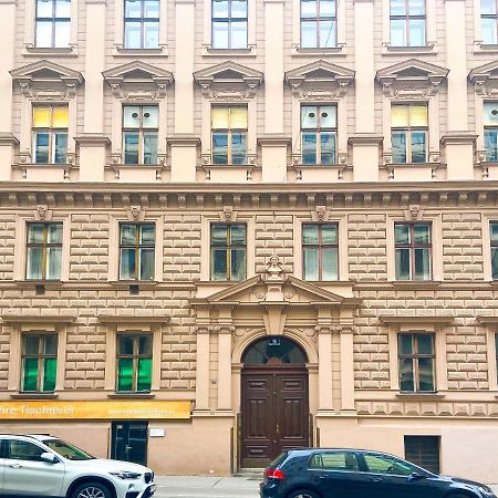 Backpacker Apartment City Center Wien Ngoại thất bức ảnh