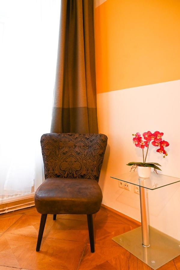 Backpacker Apartment City Center Wien Ngoại thất bức ảnh
